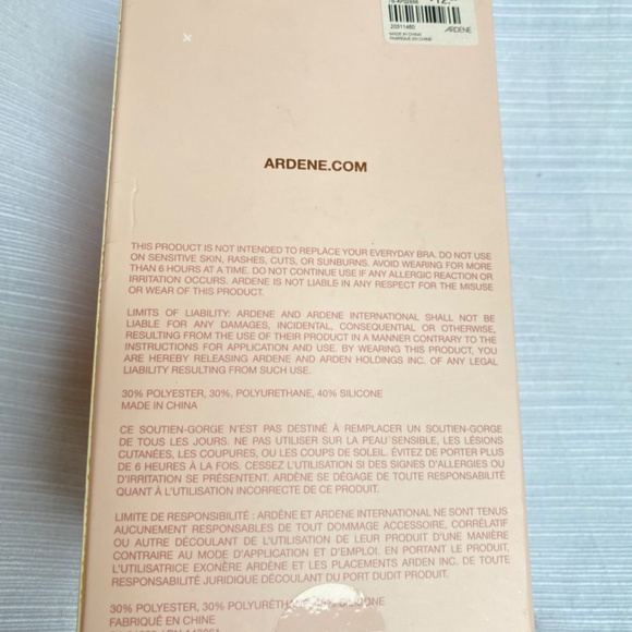 Self adhesive bra new in box size small - Picture 3 of 3